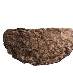 Faux Fur Christmas Tree skirt 46" diameter